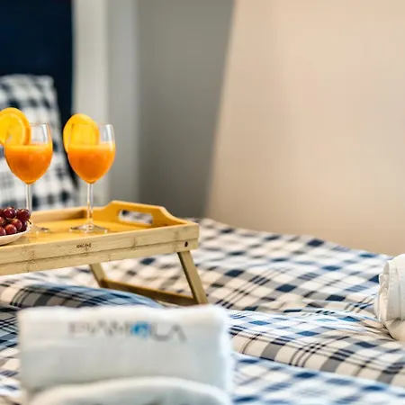 Enklawa Piamola, Z Basenem Oraz Strefa Zabaw Dla Dzieci