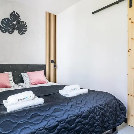 Apartman Enklawa Piamola