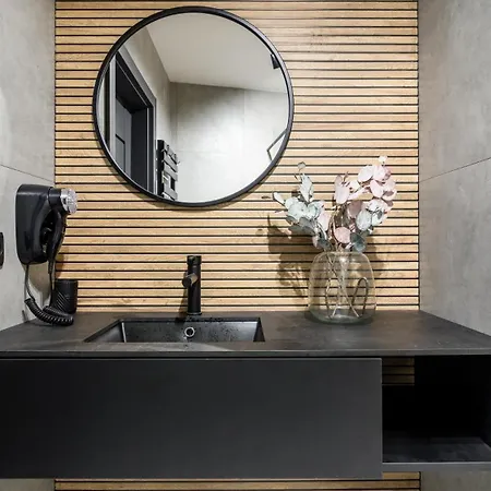 Enklawa Piamola Apartman *