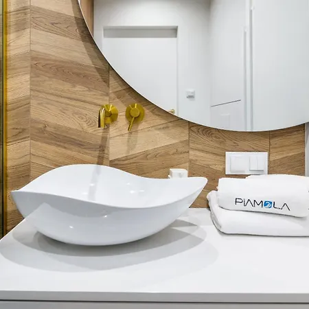 Apartment Enklawa Piamola, Z Basenem Oraz Strefa Zabaw Dla Dzieci *