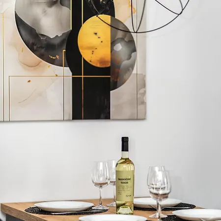 Enklawa Piamola, Z Basenem Oraz Strefa Zabaw Dla Dzieci *