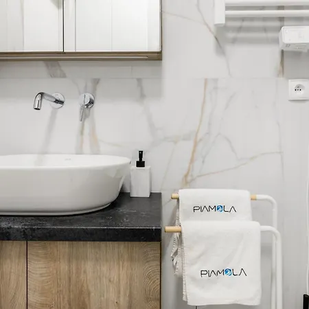 Enklawa Piamola Apartman