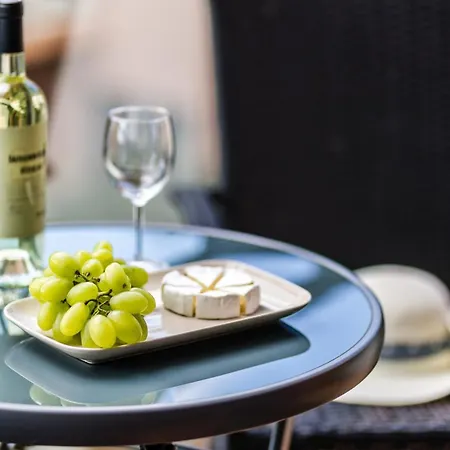 Apartman Enklawa Piamola