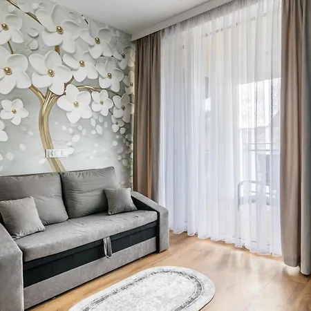 Enklawa Piamola, Z Basenem Oraz Strefa Zabaw Dla Dzieci Apartment