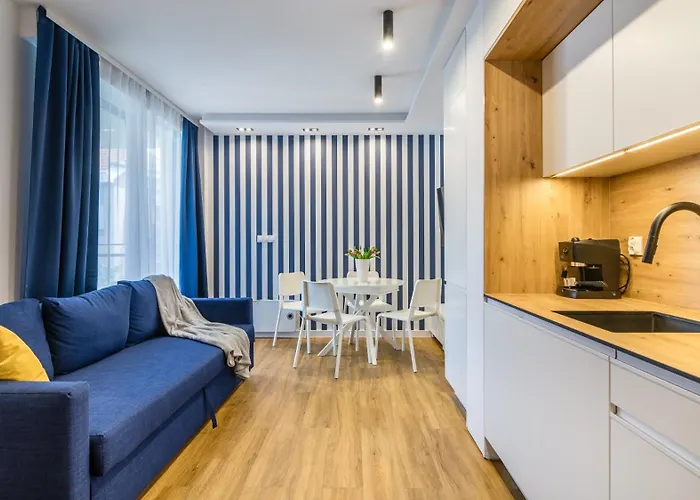 Enklawa Piamola, Z Basenem Oraz Strefa Zabaw Dla Dzieci *