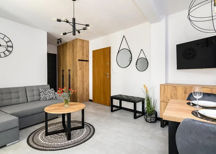 Enklawa Piamola, Z Basenem Oraz Strefa Zabaw Dla Dzieci *