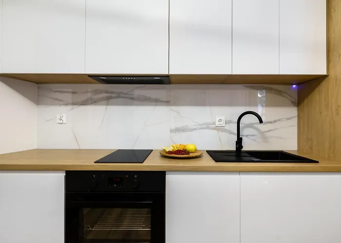 Enklawa Piamola, Z Basenem Oraz Strefa Zabaw Dla Dzieci