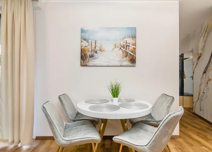 公寓 Enklawa Piamola, Z Basenem Oraz Strefa Zabaw Dla Dzieci *