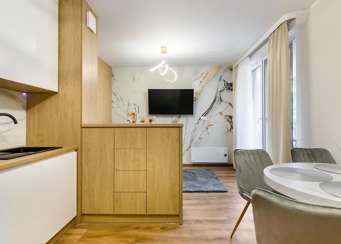 Enklawa Piamola, Z Basenem Oraz Strefa Zabaw Dla Dzieci 库瑞尼卡慕斯卡