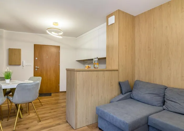 Enklawa Piamola, Z Basenem Oraz Strefa Zabaw Dla Dzieci